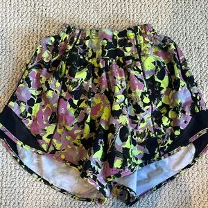 Lululemon multi colored shorts size 2 in ‘4 inch